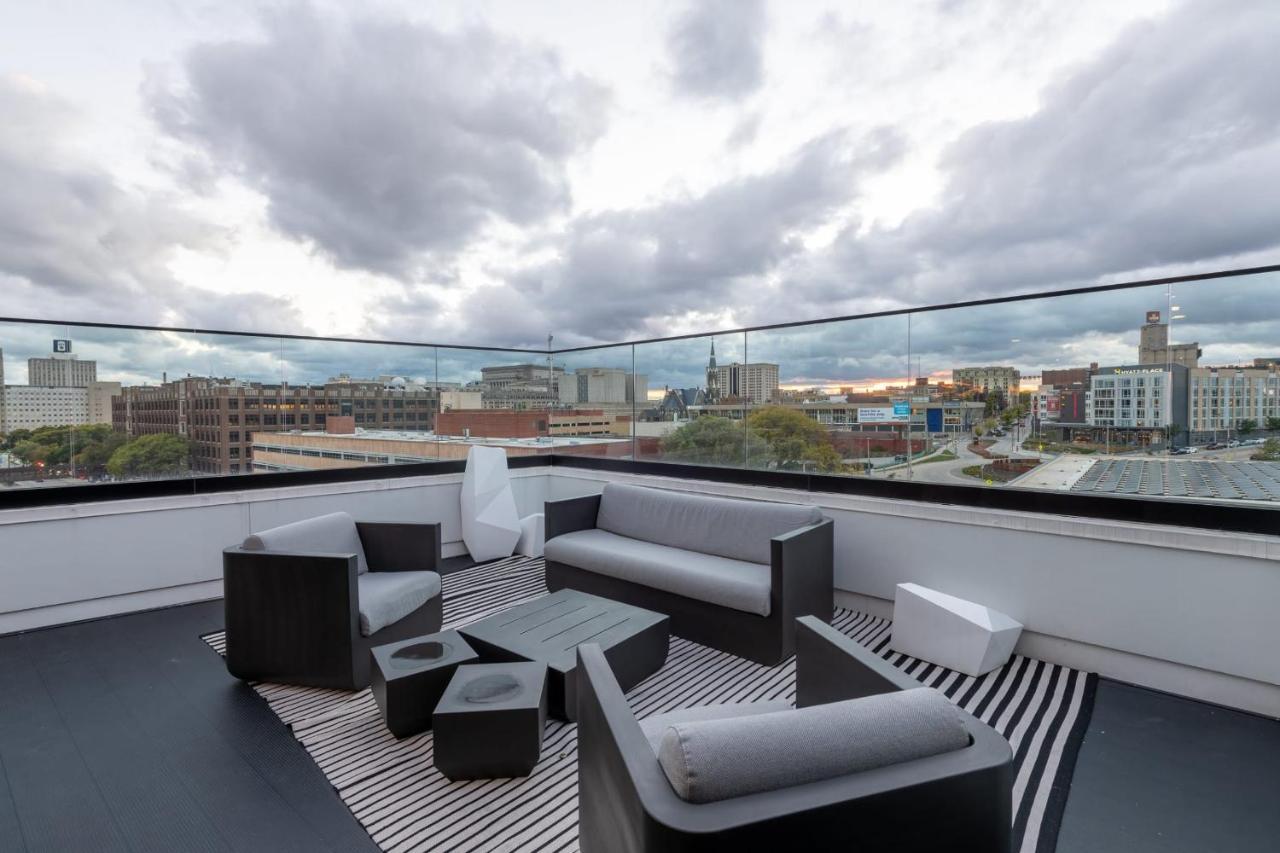 Flexhome Skywalk To Fiserv 1Br Apt U5 Милуоки Экстерьер фото
